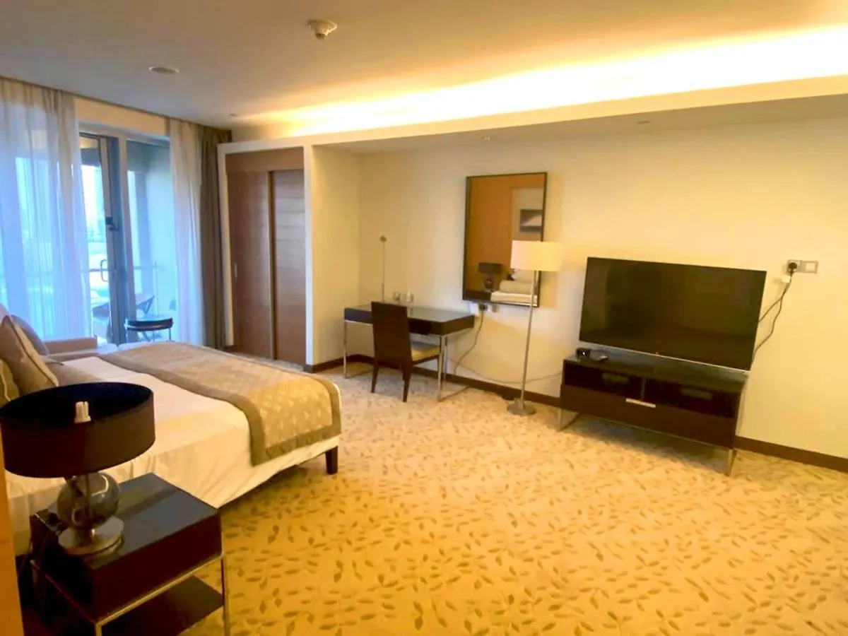 Apartment Fashion Avenue - Formerly Address Dubai Mall Residence