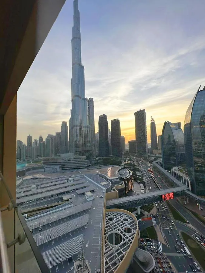 Fashion Avenue - Formerly Address Dubai Mall Residence 0*,